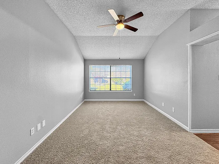 6107 Ridge Top Ln — Photo 8
