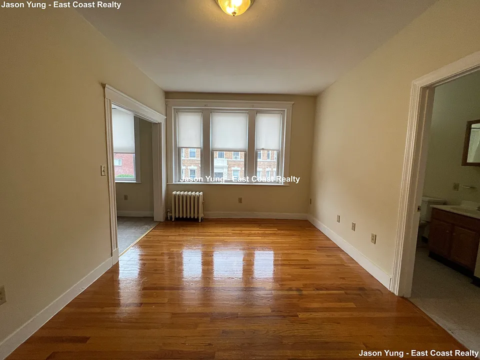 236 Kelton St #18