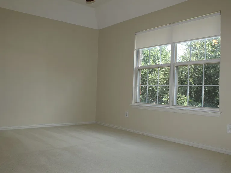 11000 Breezewood Dr — Photo 18