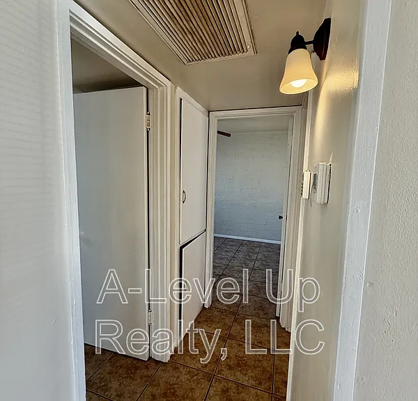 2304 E Monterey Vis #1 — Photo 5