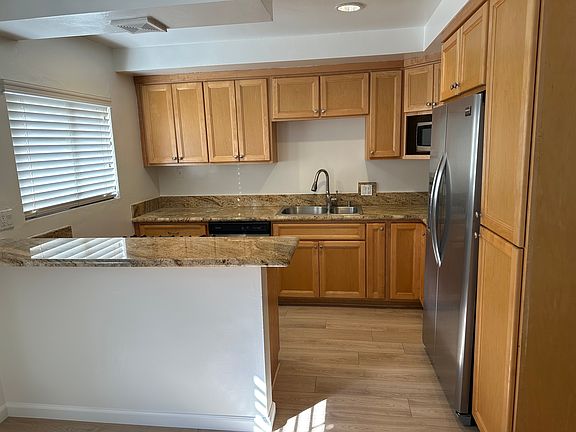 3rd image of 1225 Washington Ave APT 9