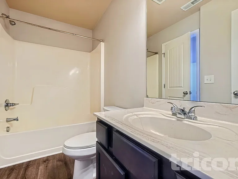 3919 Kingfisher Dr — Photo 11