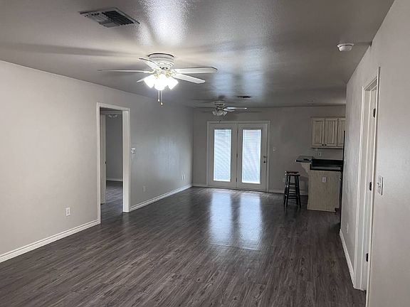 3rd image of 2761 Becker St