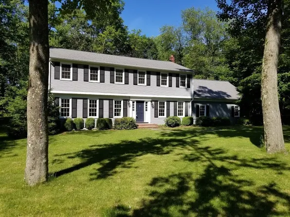 833 Chippewa Trl, Franklin Lakes, NJ 07417