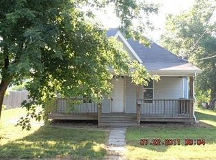 113 S Main St, Fillmore, IN 46128