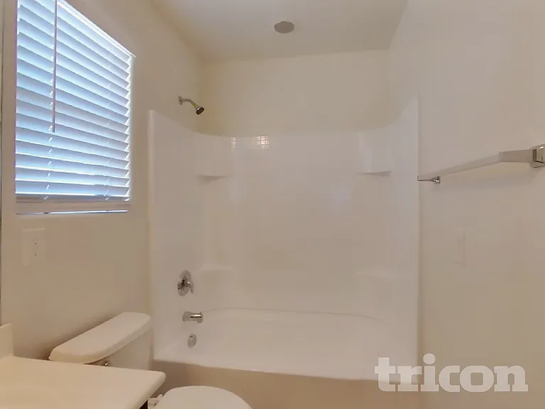880 W Busa Dr — Photo 13