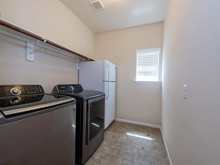26302 Fox Ridge Ln — Photo 12