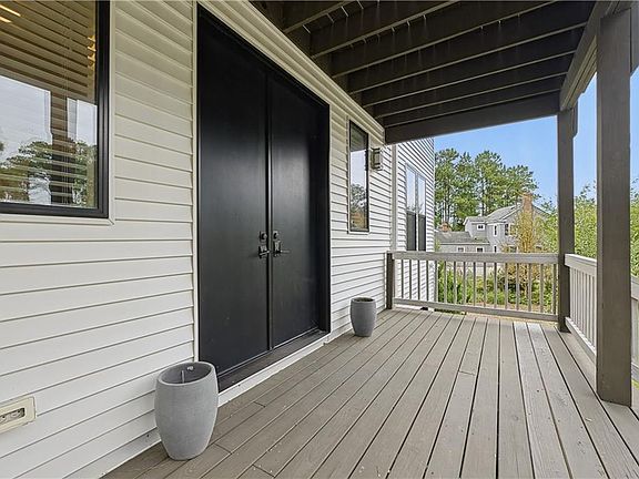 4th image of 100 N Lawson Rd