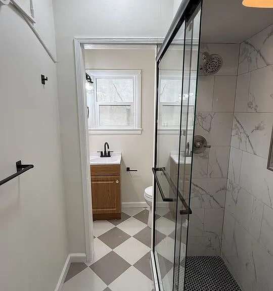 44 Rose Ave — Photo 2
