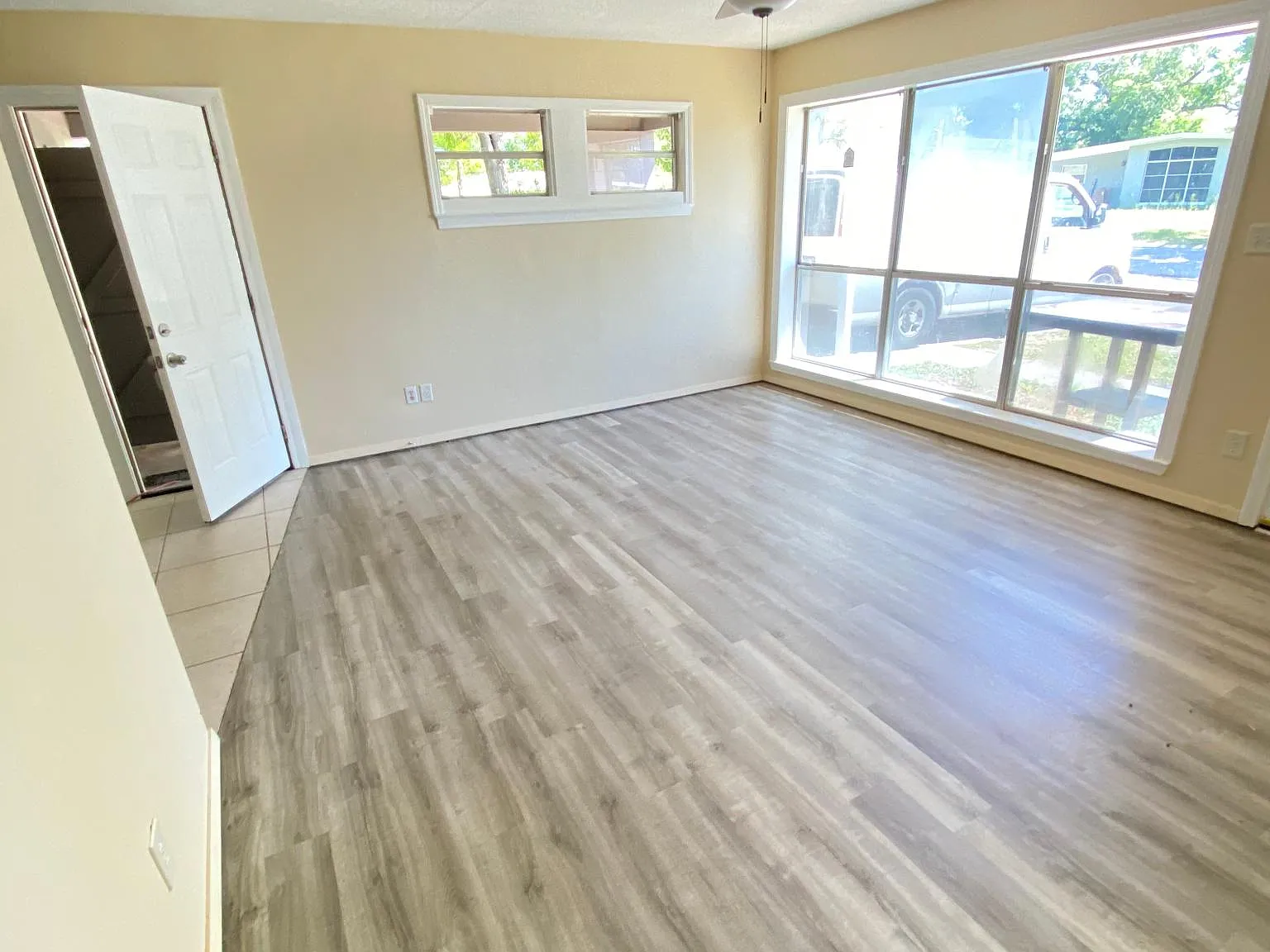 21 Adkinson Dr — Photo 1