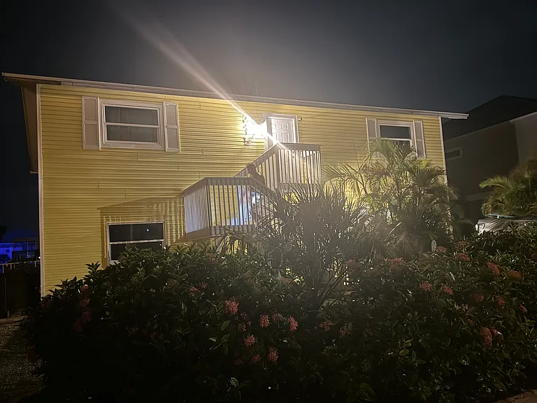 215 Flamingo St — Photo 9
