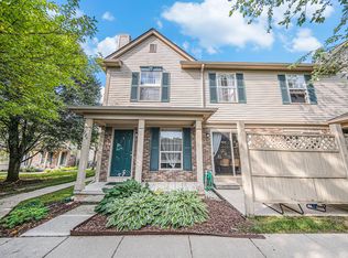 105 Commons Cir, Saline, MI 48176