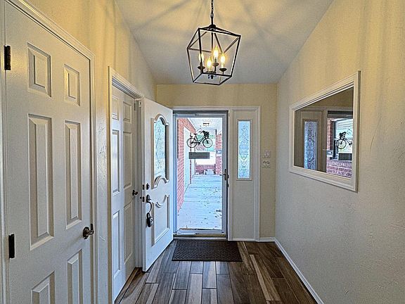 5th image of 3013 Mission Arch Dr