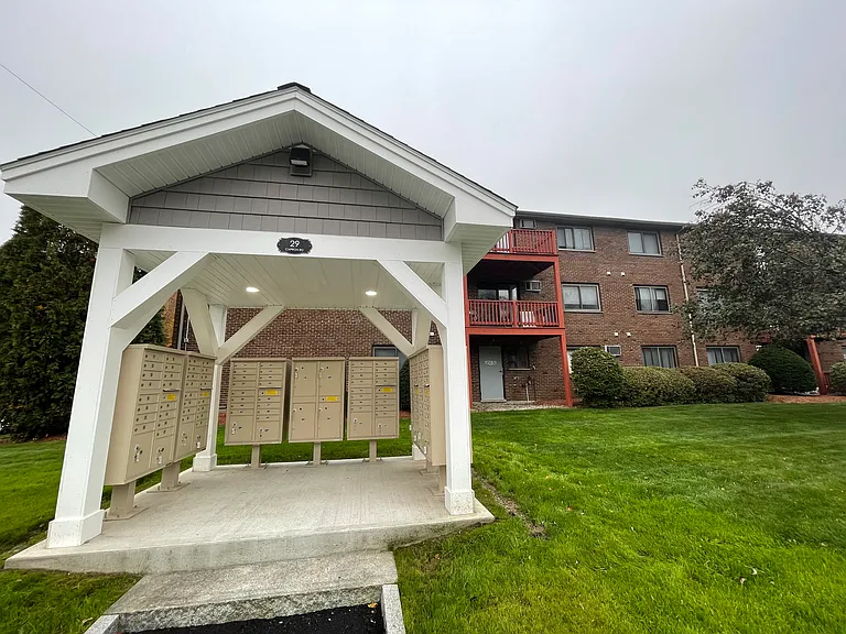 Eastern Trails Apartments and Storage — Photo 12