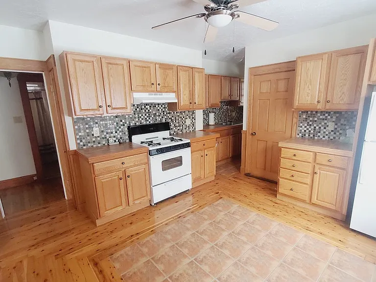 91 Cornell St #1 — Photo 13