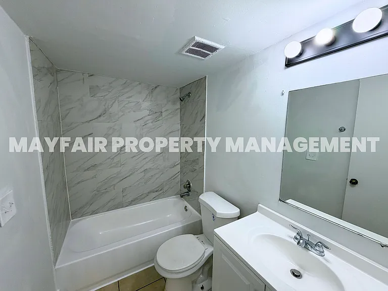 4160 NW 21st St #F114 — Photo 6