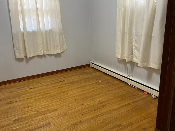 5th image of 305 N Marquette St #305
