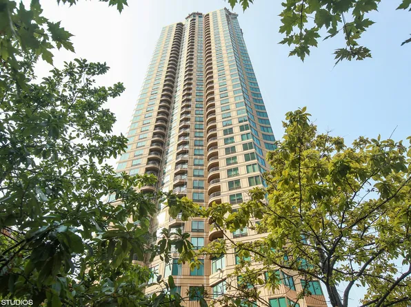 400 N Lasalle Dr #3706, Chicago, IL 60614