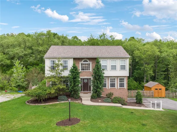 1022 King Edward Dr, Mc Donald, PA 15057