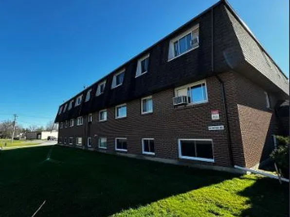 32 Mather St #2, Perth, ON K7H 3K6
