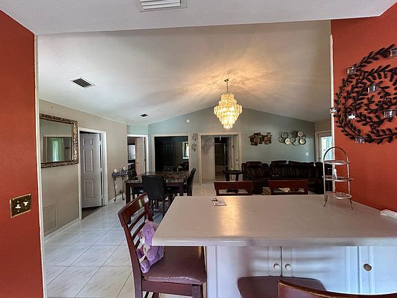 5th image of 2529 NW 38th Pl