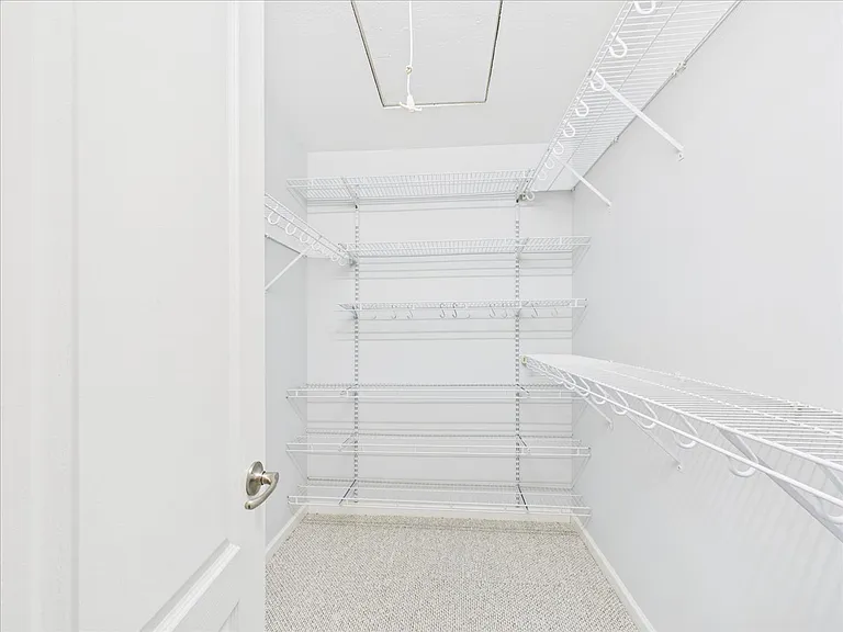 156 Stonefield Dr — Photo 12