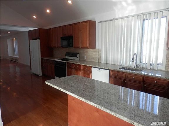 5th image of 9720 164th Ave