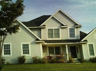 5206 Brint Crossing Blvd, Sylvania, OH 43560