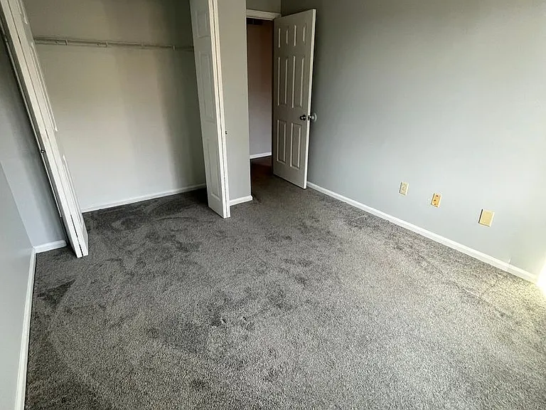 172 Windham Ct — Photo 20