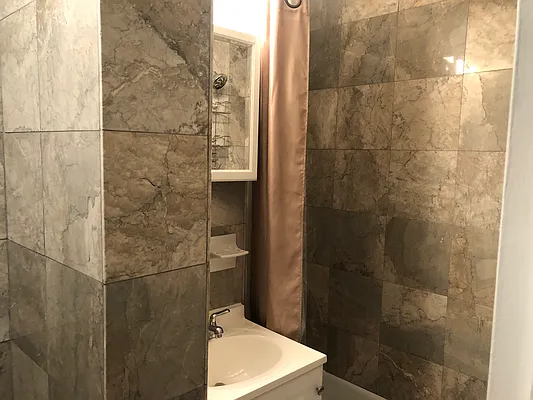 Rented by J M Weber Real Estate Inc | media 19