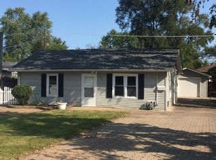 1338 Summit Ave, Aurora, IL 60505