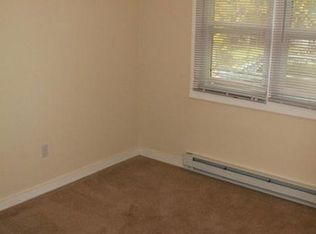 6046 Little Bear Ln, East Stroudsburg, PA 18302