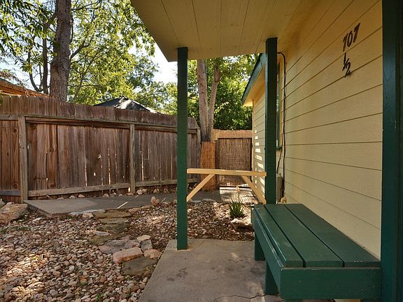 2nd image of 707 E 49th St #B