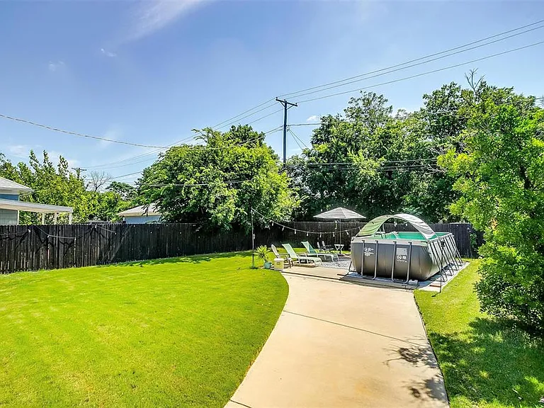 2905 S Jennings Ave — Photo 79