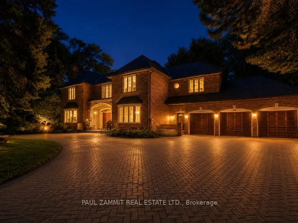 12 Old English Ln, Markham, ON L3T 2T9