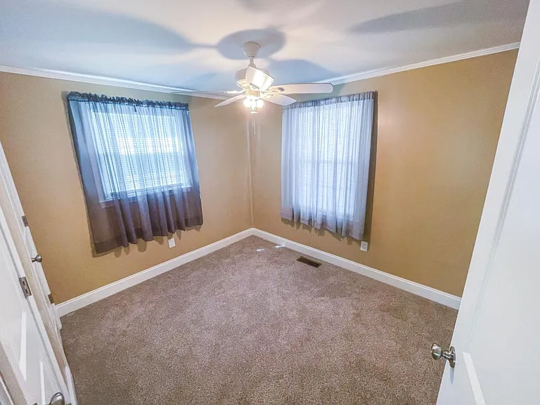 1206 Golf St — Photo 16