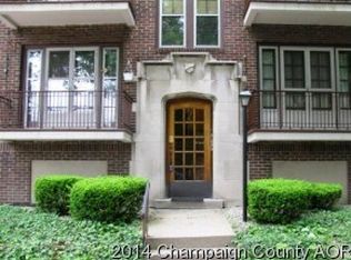 305 N Prairie St APT 14, Champaign, IL 61820