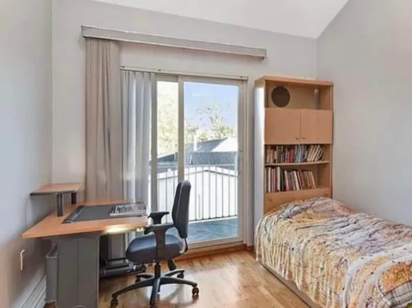 4817 Bedford Avenue image 11 of 17