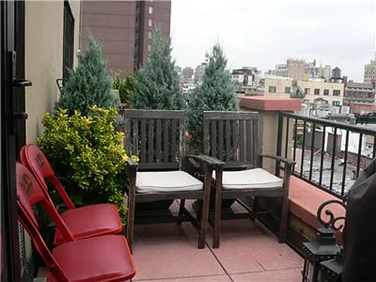 Sold by Adina Realty | media 1