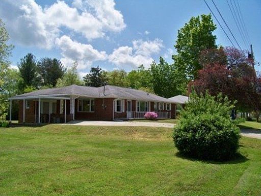 1st image of 105 Hillcrest Dr
