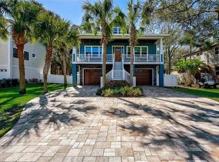 3115 Phoenix Ave, Oldsmar, FL 34677