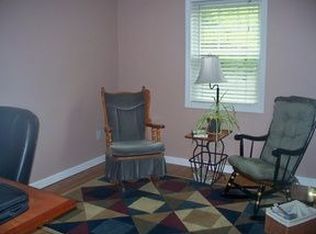 12 Clara St, Winthrop, ME 04364