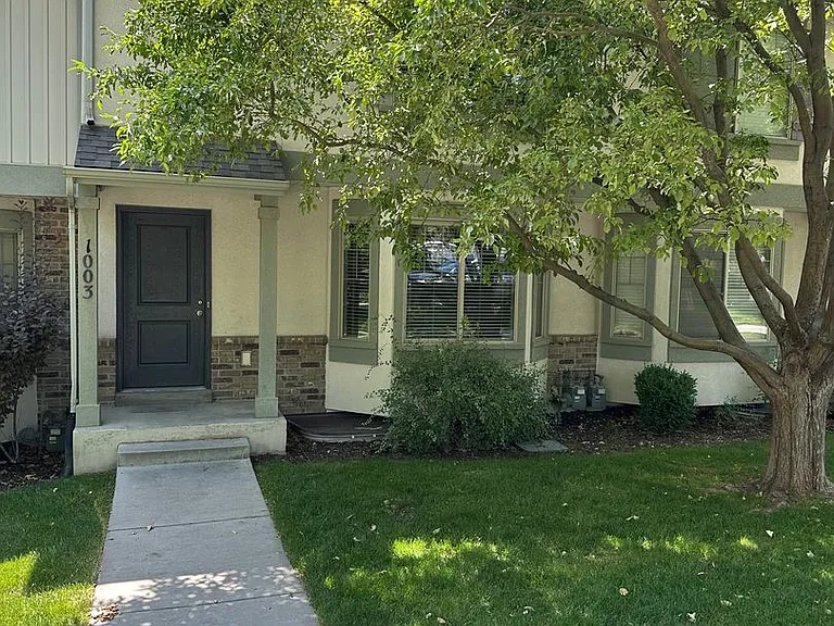 1003 N Independence Ave — Photo 25