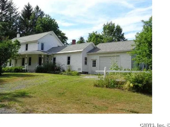 6771 Chase Rd, La Fayette, NY 13084