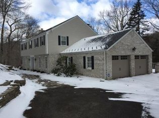 102 Hickory Hill Rd, Pittsburgh, PA 15238