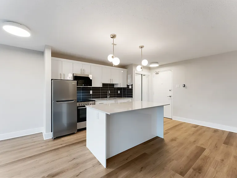 325 Besserer St — Photo 76