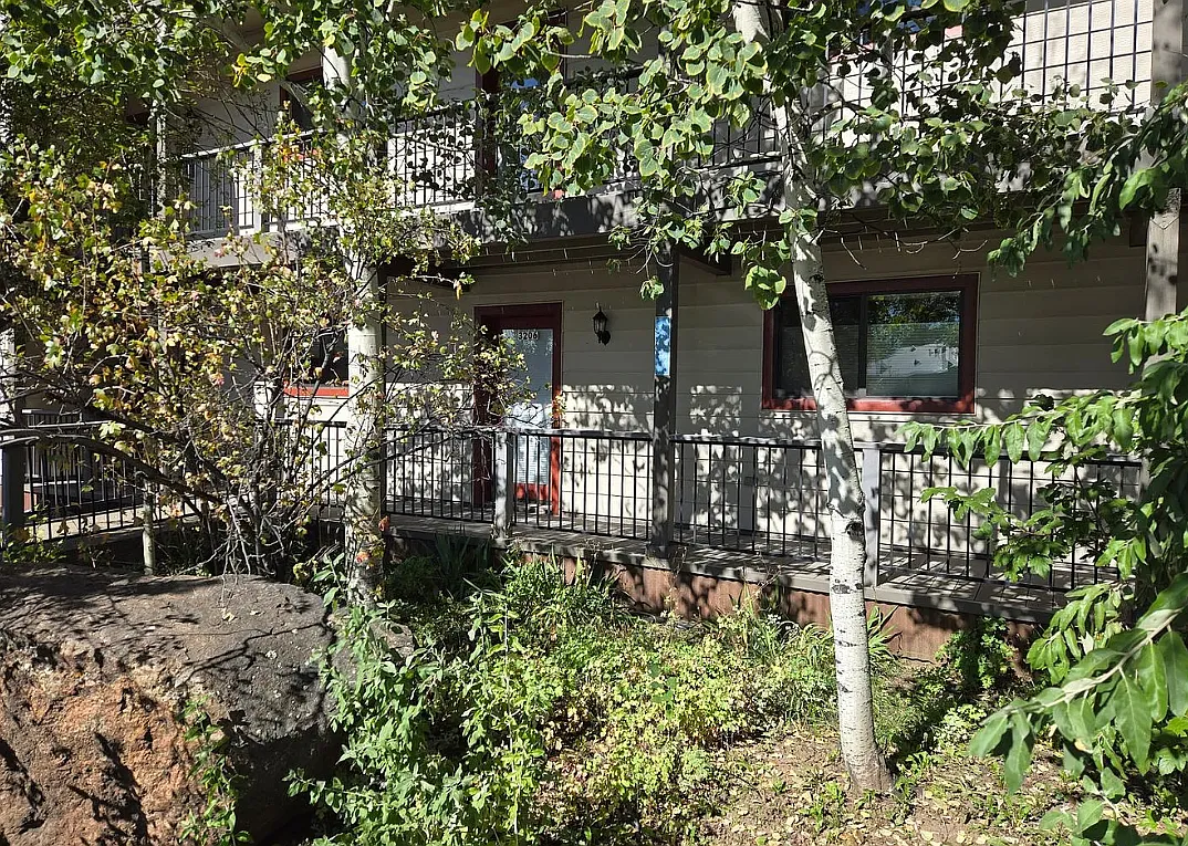 164 Valley View Drive - 3206 — Photo 2