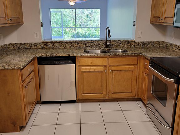 5th image of 637 Squire Ct APT 101