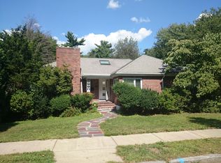 120 Bellingham Rd, Brookline, MA 02467