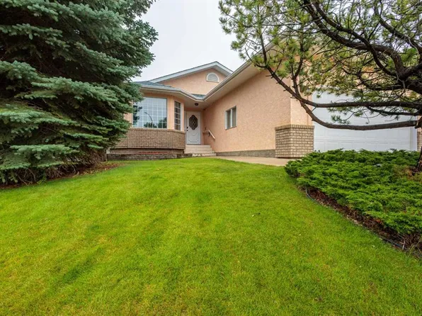 93 W Park Meadows Ct SE, Medicine Hat, AB T1B 4C3